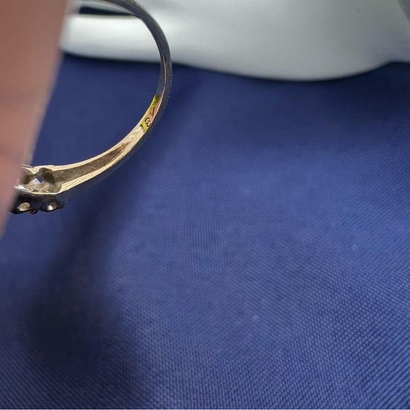 *SOLD* ANTIQUE "FIRST LADY 18K WHITE GOLD DIAMOND - Picture 5 of 6